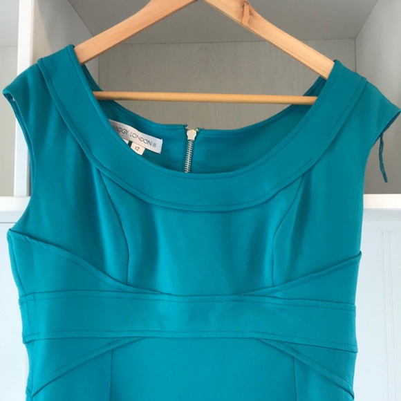 Casual dress - Picture 2 of 2